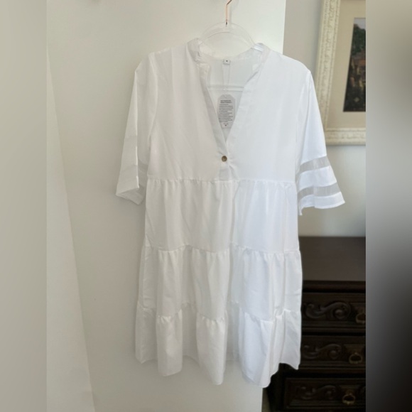 Dresses & Skirts - White dress sheer beach cover up short sleeve small NWT